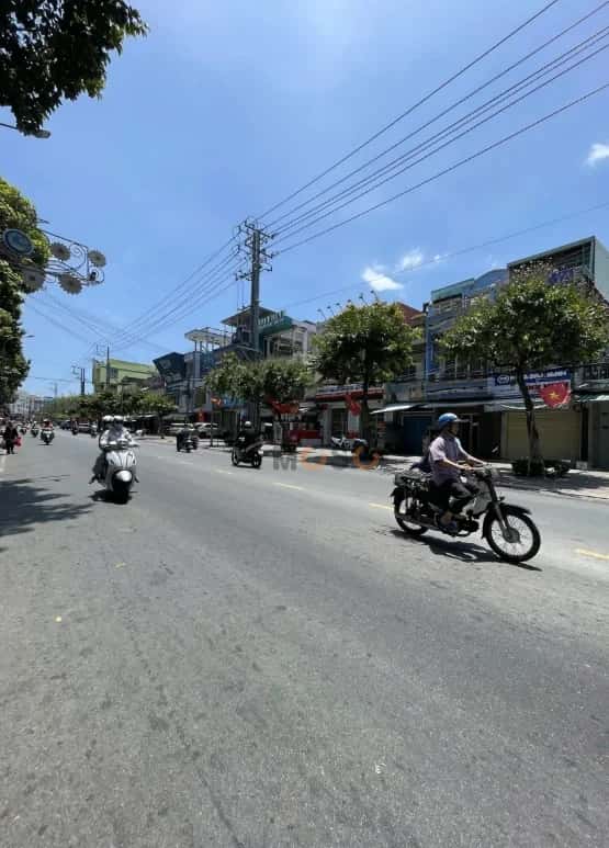 Bán nhà mặt tiền Đường Ấp Bắc  Thành phố Mỹ Tho, Tiền Giang – 2 phòng ngủ, giá 16 tỷ — Hình 2